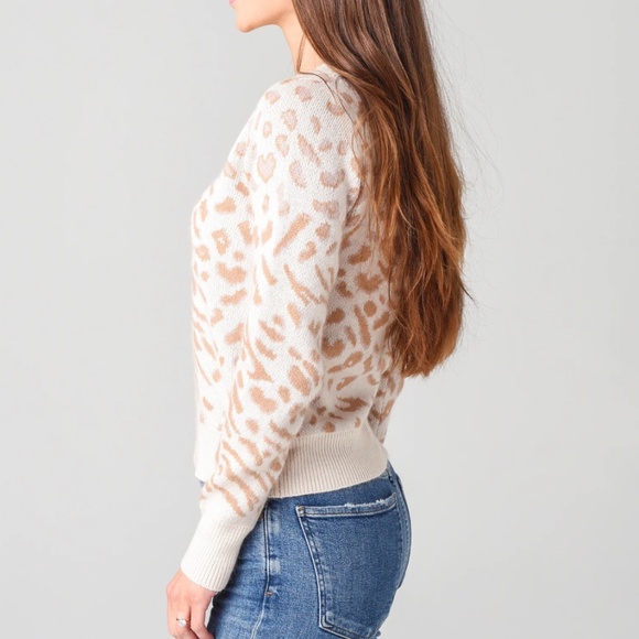 HEARTLOOM LEONA LEOPARD SWEATER - Picture 2 of 9